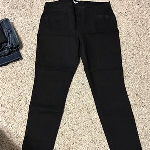 Old Navy Women's Jet Black Skinny Jeans